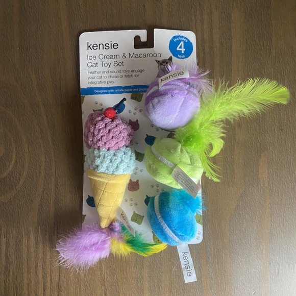 Kensie Other - Brand New with Tags Ice Cream & Macaroon Cat Toy Set